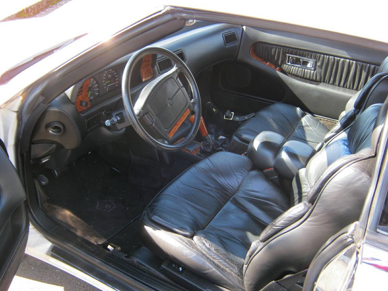 Illustration for article titled For $12,000, Could This 1990 Chrysler TC By Maserati Hijack Your Heart?